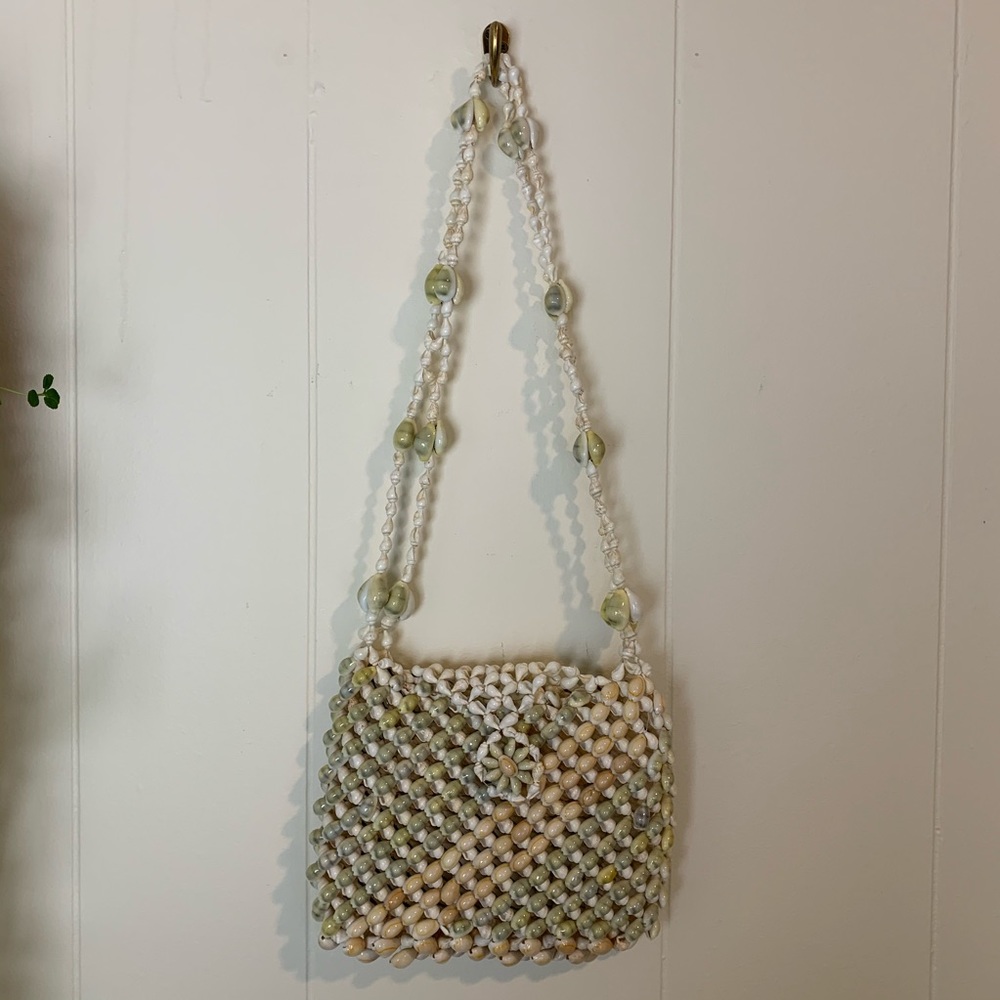 Vintage White Seashell Shoulder Bag - Picture 7 of 7